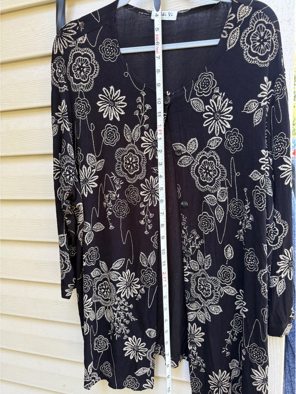 Vikki Vi 2X black floral open front cardigan